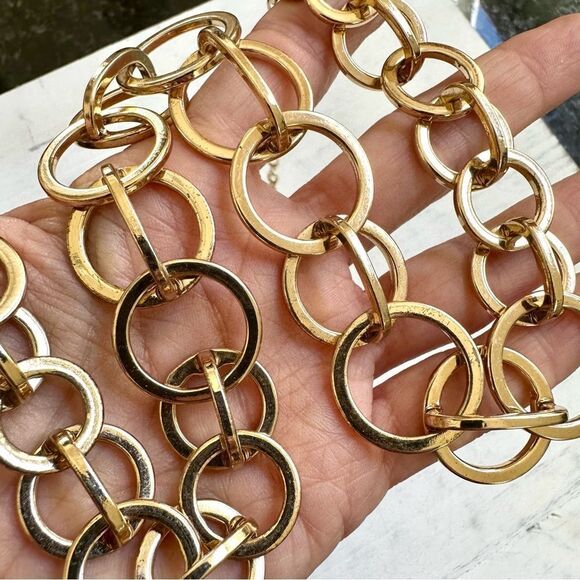 Anne Klein gold tone circle link necklace - Picture 3 of 9